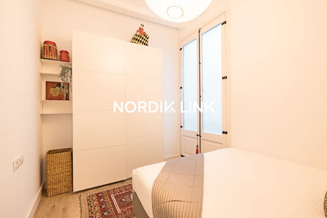 Piso de 3 habitaciones en Barcelona ciudad en venta - 845.000 € (Ref: 9688486)