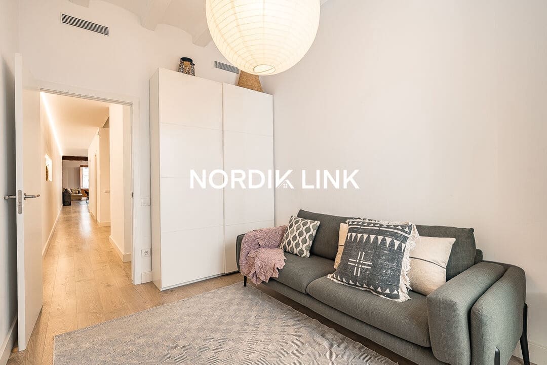 Piso de 3 habitaciones en Barcelona ciudad en venta - 845.000 € (Ref: 9688486)