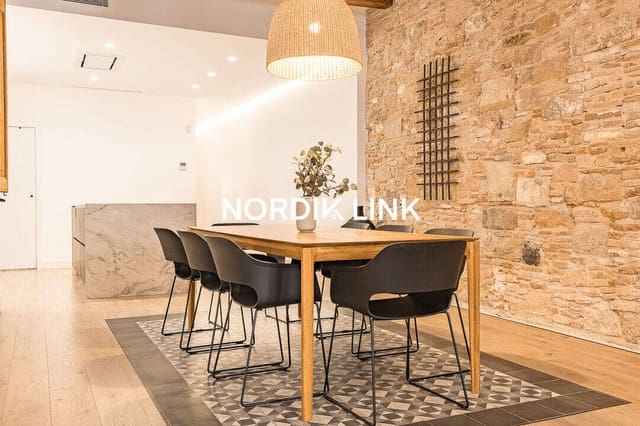 3 slaapkamer Flat te koop in El Barri Gòtic, Barcelona stad - € 845.000 (Ref: 9688486)