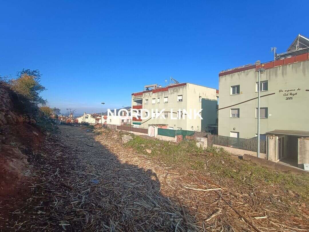 Undeveloped Land for sale in Torrelles de Llobregat - € 165,000 (Ref: 9694275)