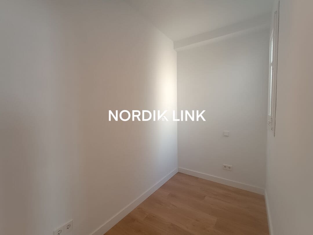 2 slaapkamer Penthouse te koop in Barcelona stad - € 529.000 (Ref: 9720247)