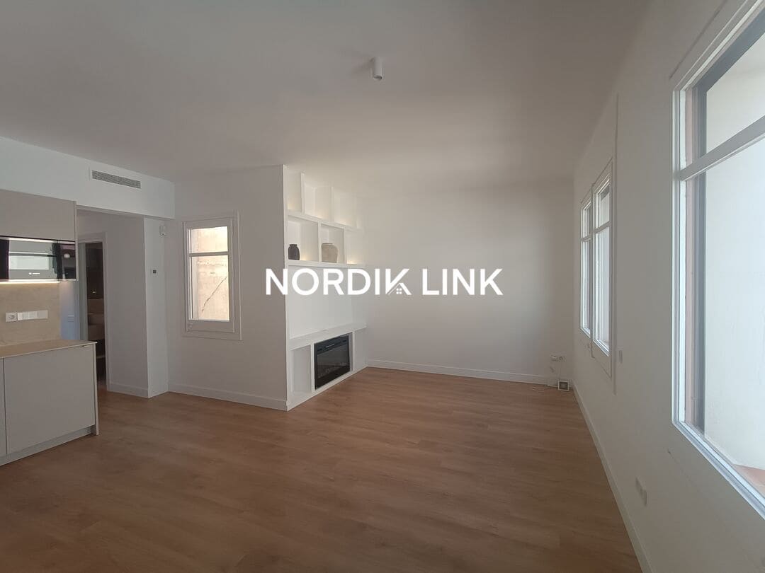 2 slaapkamer Penthouse te koop in Barcelona stad - € 529.000 (Ref: 9720247)