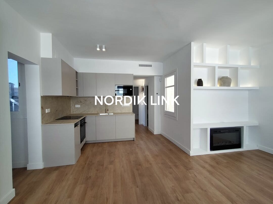 2 slaapkamer Penthouse te koop in Barcelona stad - € 529.000 (Ref: 9720247)