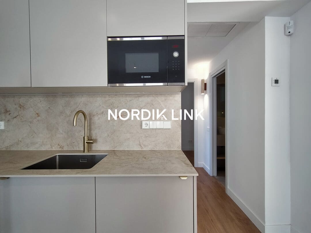 2 slaapkamer Penthouse te koop in Barcelona stad - € 529.000 (Ref: 9720247)