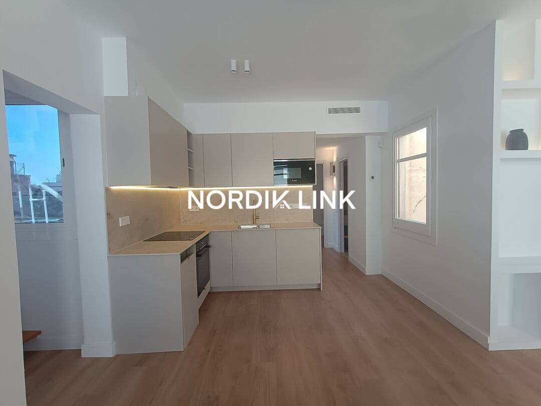 2 slaapkamer Penthouse te koop in Barcelona stad - € 529.000 (Ref: 9720247)