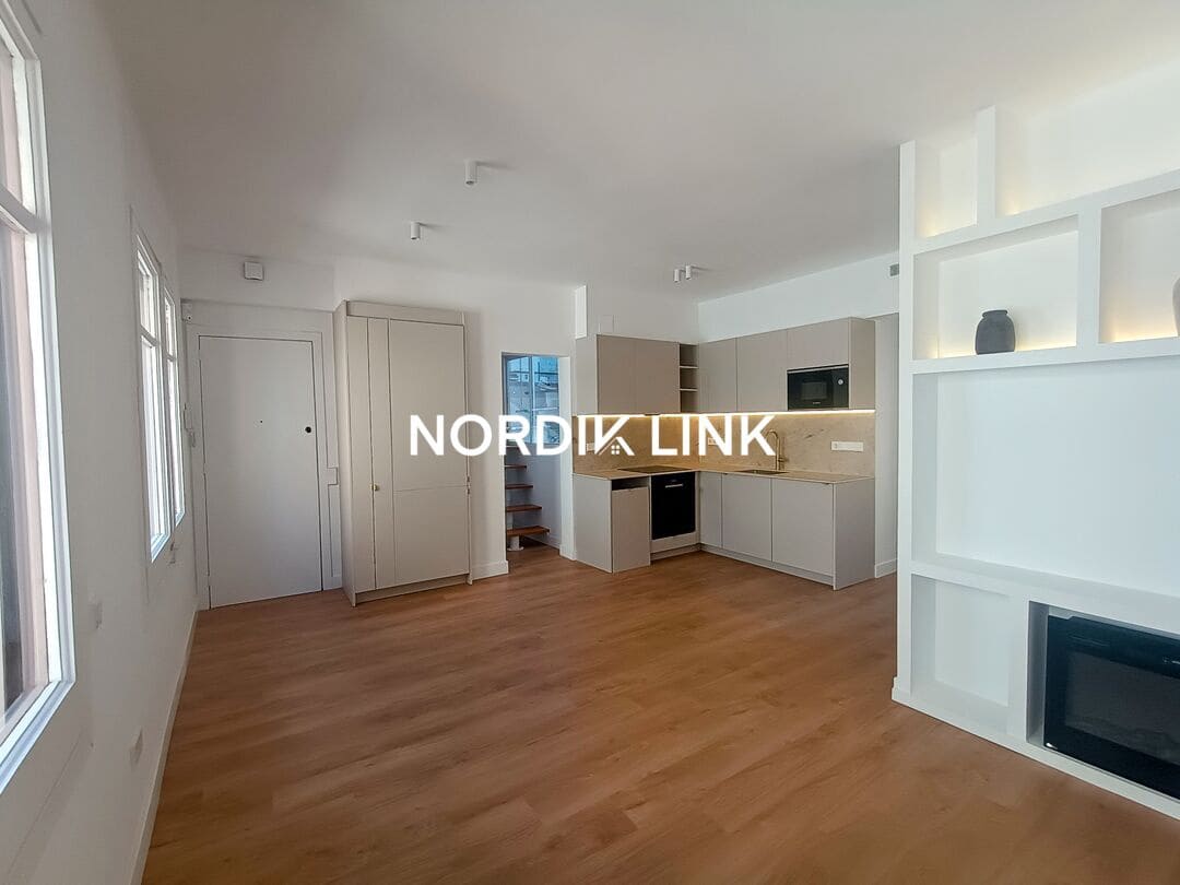 2 slaapkamer Penthouse te koop in Barcelona stad - € 529.000 (Ref: 9720247)