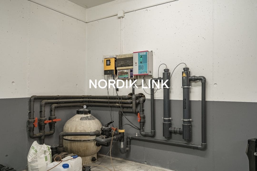 4 soveværelse Villa til salg i Torrelles de Llobregat med swimmingpool - € 550.000 (Ref: 9737212)