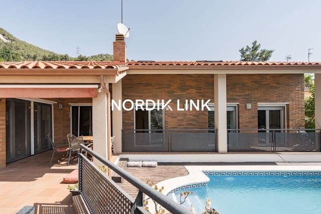 4 soveværelse Villa til salg i Torrelles de Llobregat med swimmingpool - € 550.000 (Ref: 9737212)