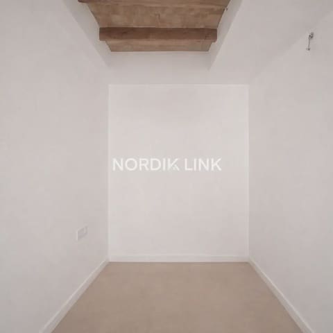 Piso de 2 habitaciones en El Raval, Barcelona ciudad en venta - 320.000 € (Ref: 9739102)