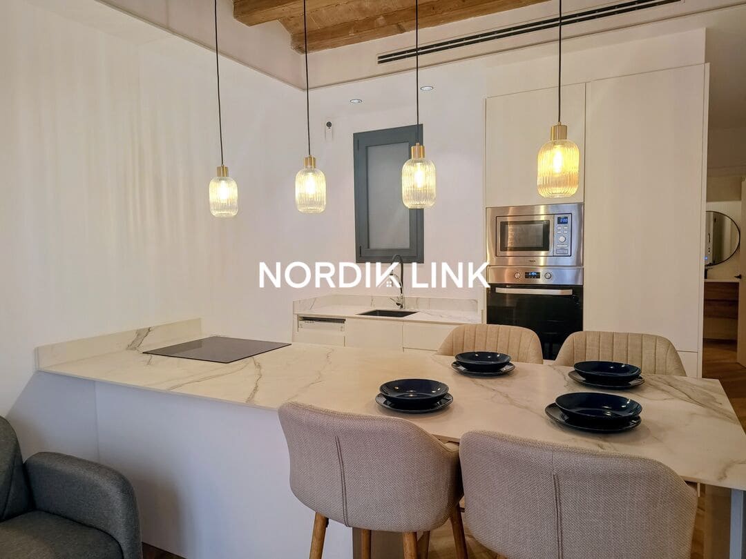 Piso de 2 habitaciones en Barcelona ciudad en venta - 320.000 € (Ref: 9739102)