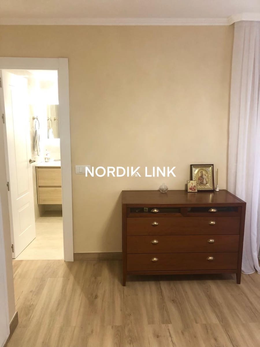 Piso de 3 habitaciones en Platja d'Aro en alquiler - 3.000 € (Ref: 9741425)