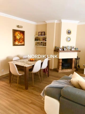 Piso de 3 habitaciones en Platja d'Aro, Castell-Platja d'Aro en alquiler - 3.000 € (Ref: 9741425)