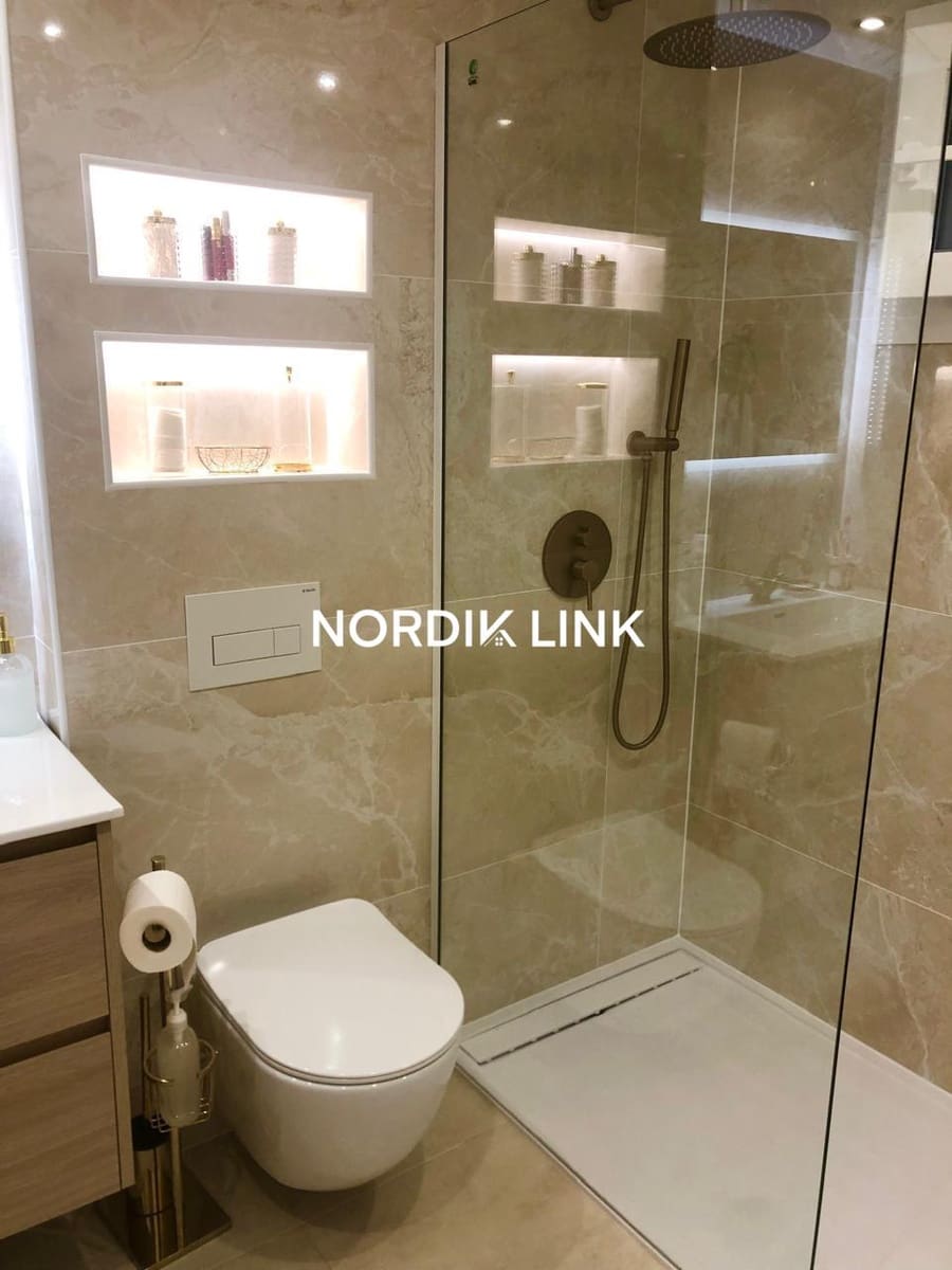 Piso de 3 habitaciones en Platja d'Aro en alquiler - 3.000 € (Ref: 9741425)