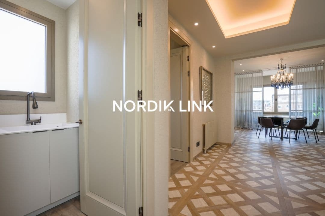 Penthouse de 4 chambres à louer à Barcelone ville - 8 950 € (Ref: 9741426)