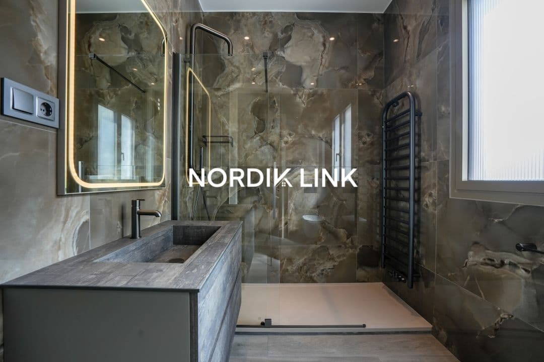 Penthouse de 4 chambres à louer à Barcelone ville - 8 950 € (Ref: 9741426)