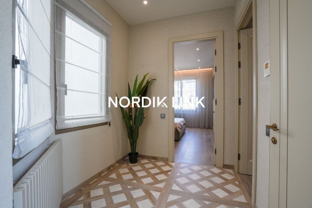 Penthouse de 4 chambres à louer à Barcelone ville - 8 950 € (Ref: 9741426)