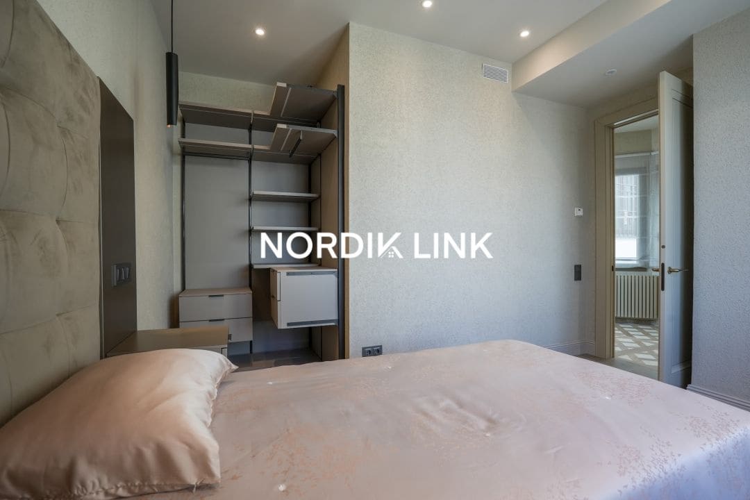 Penthouse de 4 chambres à louer à Barcelone ville - 8 950 € (Ref: 9741426)