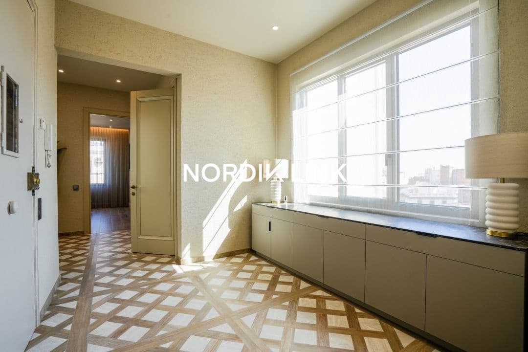 Penthouse de 4 chambres à louer à Barcelone ville - 8 950 € (Ref: 9741426)