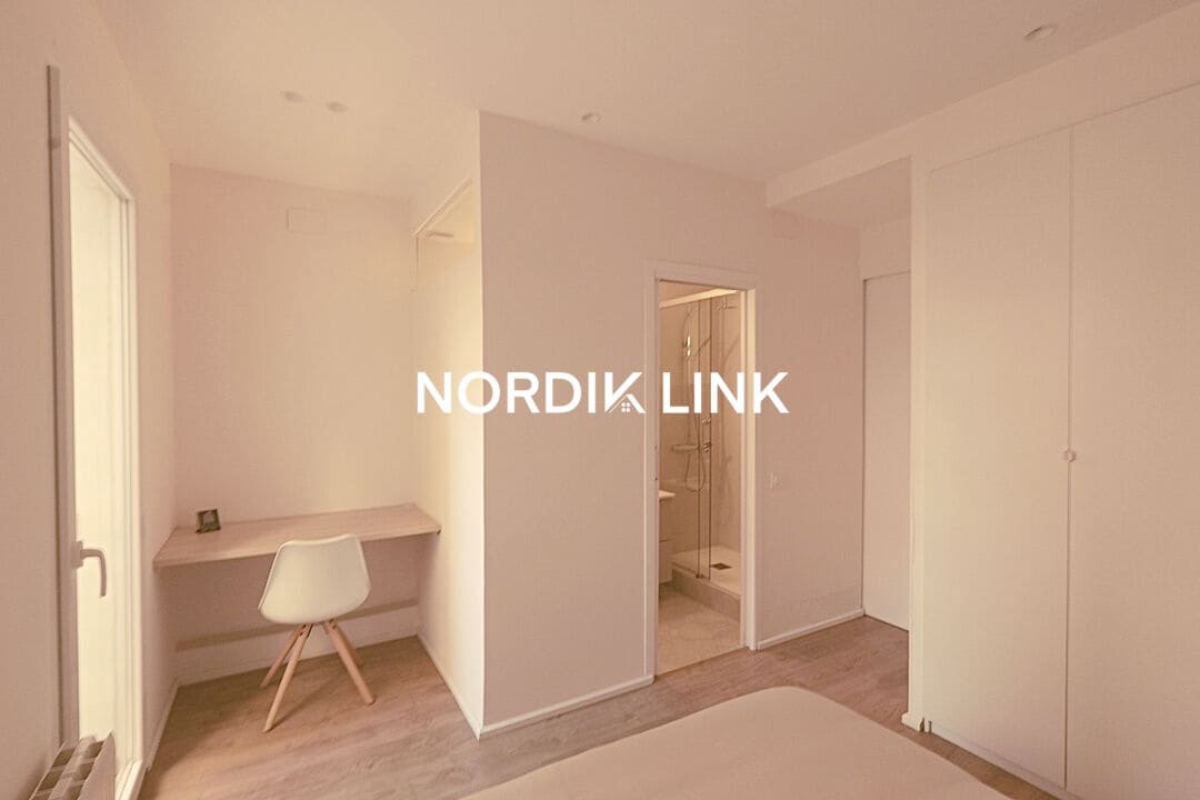 1 bedroom Flat for sale in Barcelona city - € 330,000 (Ref: 9745141)