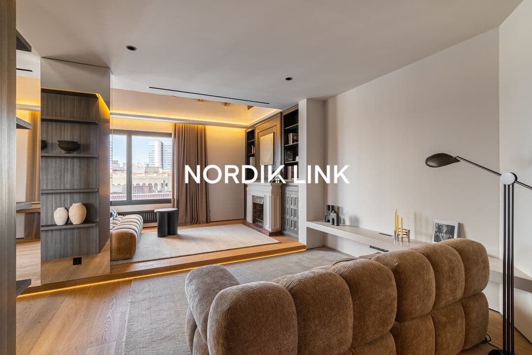 Ático de 4 habitaciones en Barcelona ciudad en venta - 2.500.000 € (Ref: 9795634)