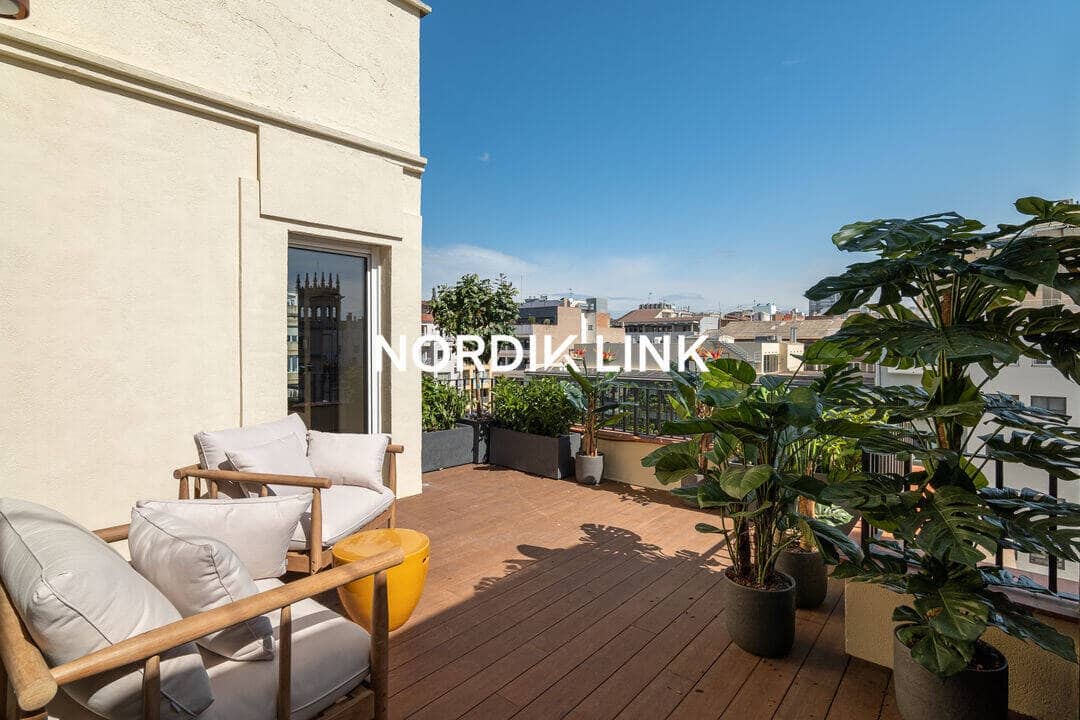 Ático de 4 habitaciones en Barcelona ciudad en venta - 2.500.000 € (Ref: 9795634)