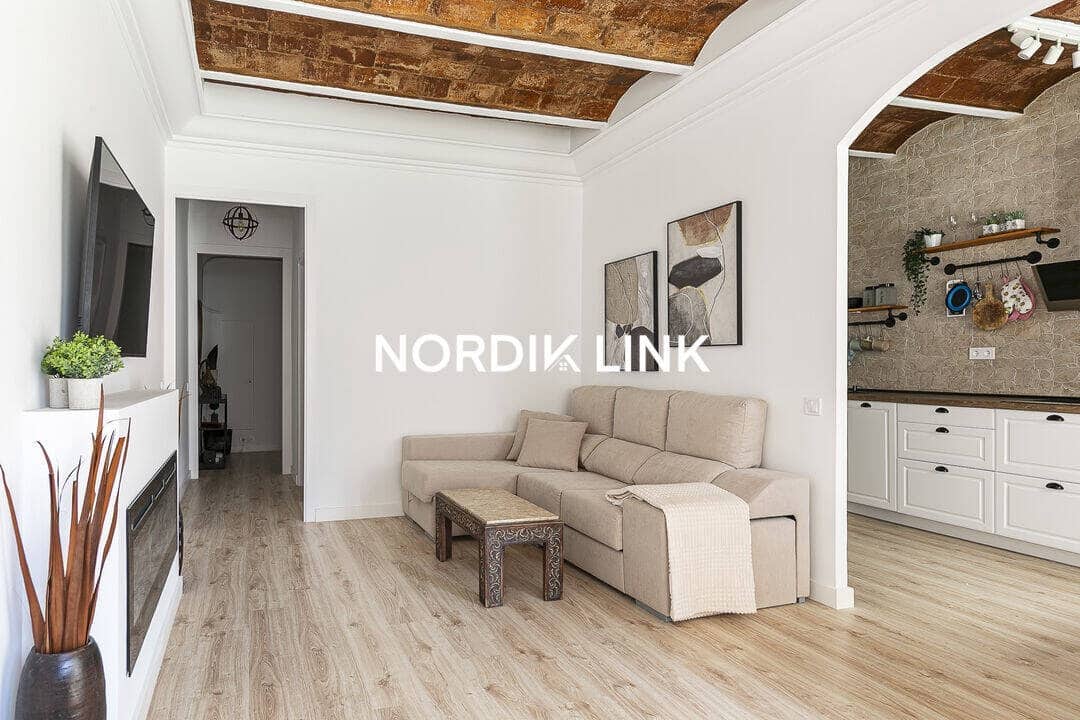 3 soverom Leilighet til salgs i Barcelona by - € 689 000 (Ref: 9805857)