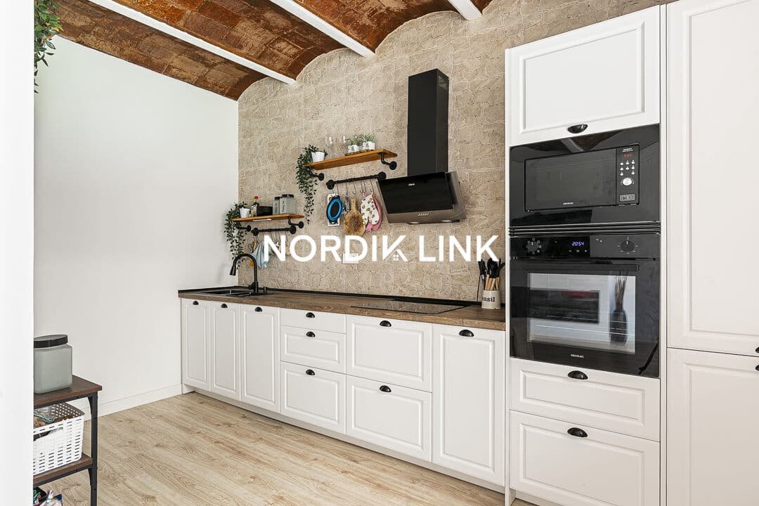 3 soverom Leilighet til salgs i Barcelona by - € 689 000 (Ref: 9805857)