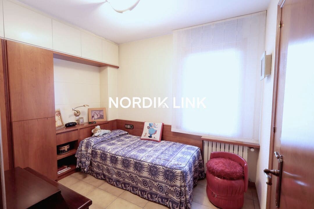 5 bedroom Townhouse for sale in La Seu d'Urgell with pool - € 2,600,000 (Ref: 9806715)