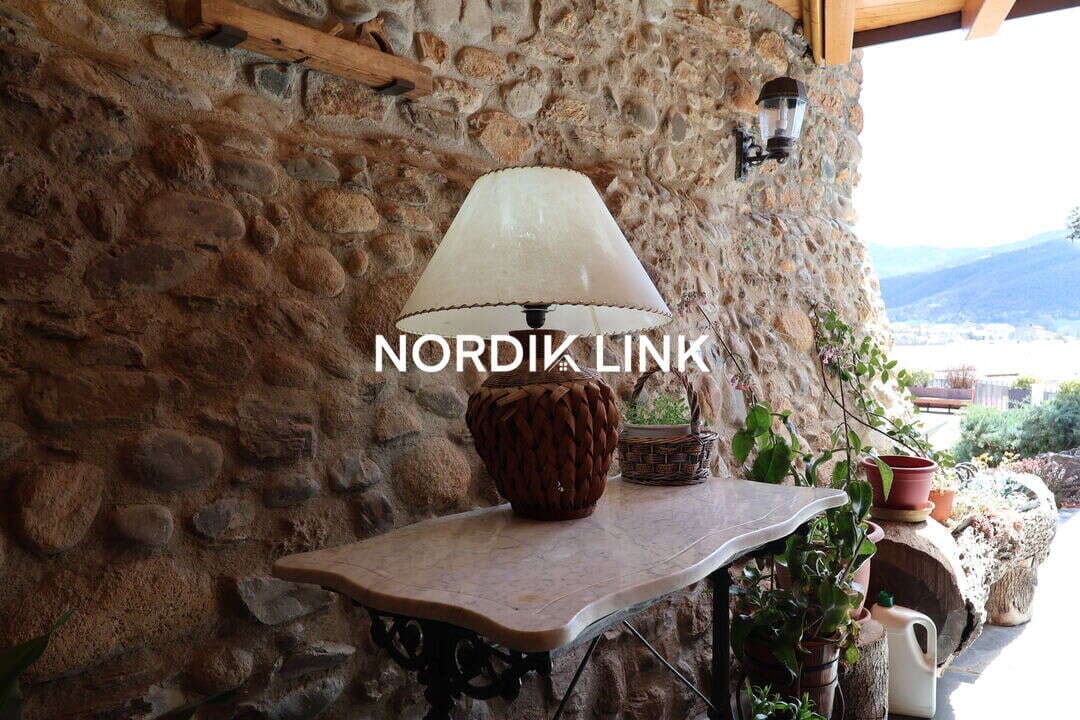 5 bedroom Townhouse for sale in La Seu d'Urgell with pool - € 2,600,000 (Ref: 9806715)