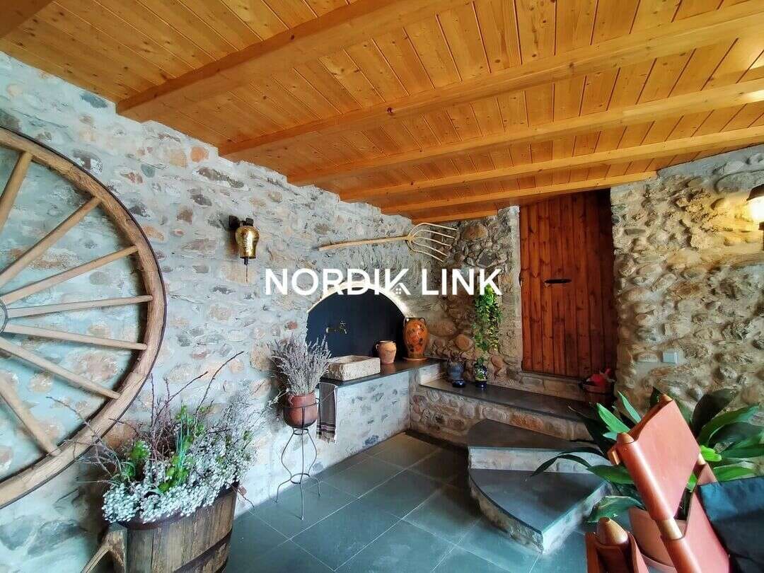 5 bedroom Townhouse for sale in La Seu d'Urgell with pool - € 2,600,000 (Ref: 9806715)