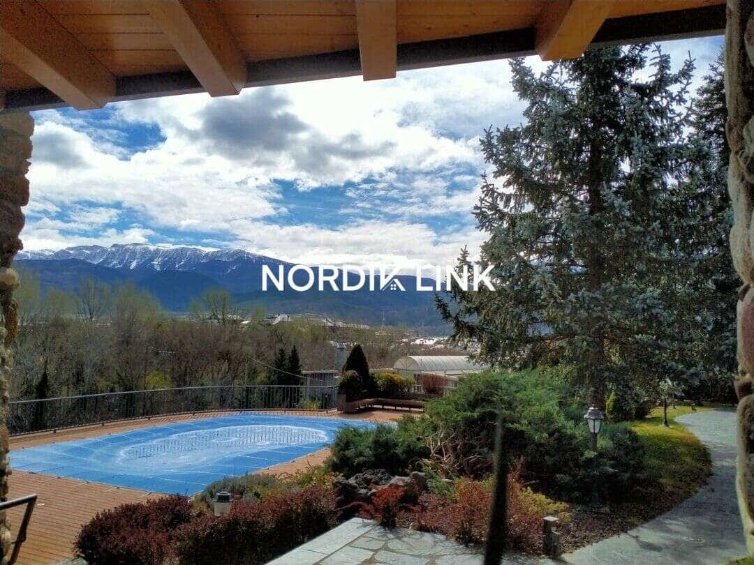 5 bedroom Townhouse for sale in La Seu d'Urgell with pool - € 2,600,000 (Ref: 9806715)
