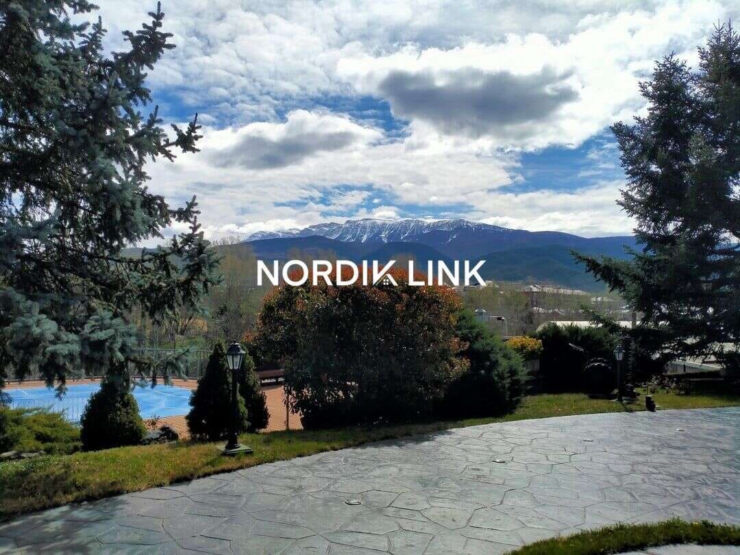 5 bedroom Townhouse for sale in La Seu d'Urgell with pool - € 2,600,000 (Ref: 9806715)