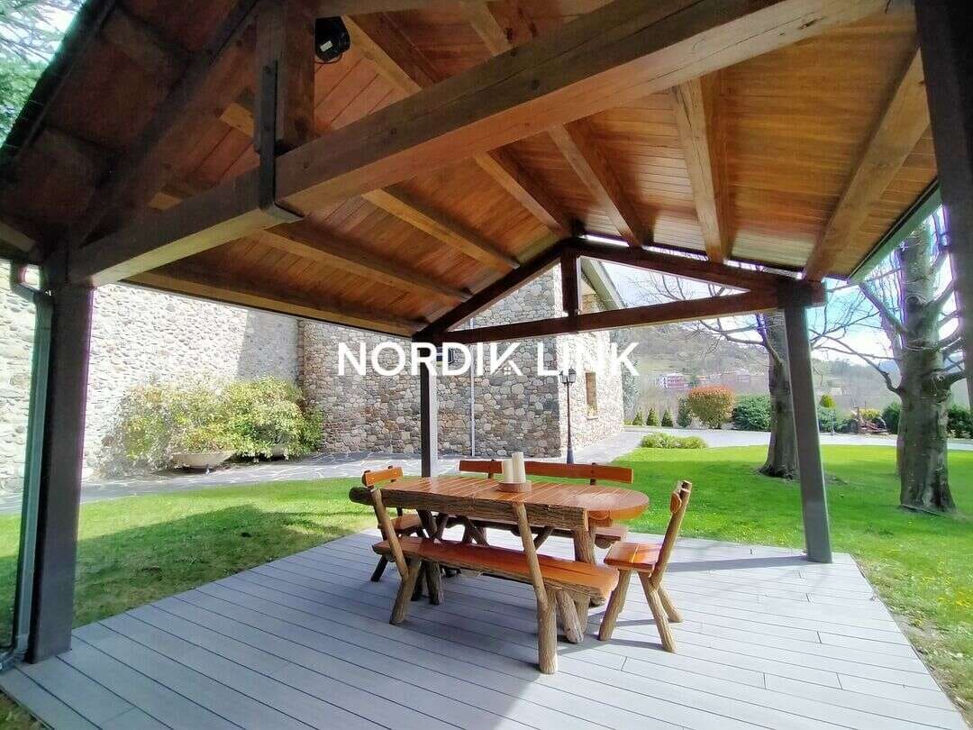 5 bedroom Townhouse for sale in La Seu d'Urgell with pool - € 2,600,000 (Ref: 9806715)