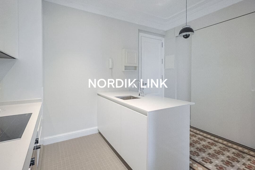 1 slaapkamer Flat te koop in Barcelona stad - € 519.000 (Ref: 9828129)