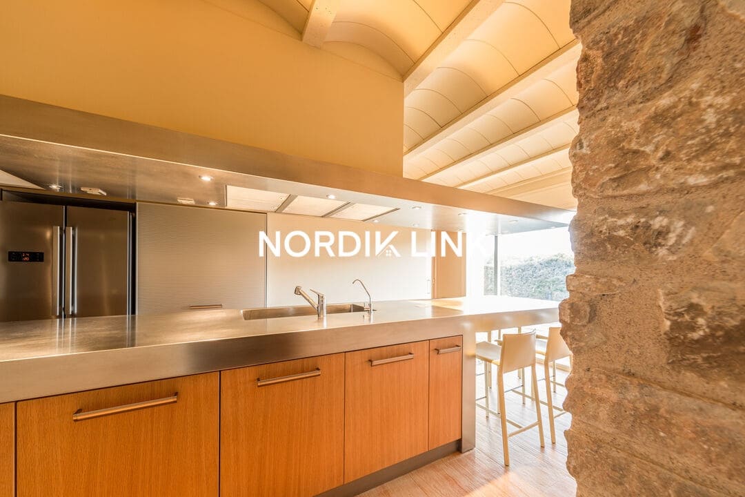 4 bedroom Townhouse for sale in Miravet with pool - € 1,464,000 (Ref: 9914947)