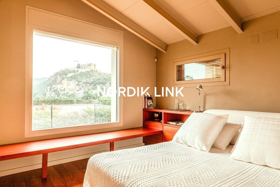 4 bedroom Townhouse for sale in Miravet with pool - € 1,464,000 (Ref: 9914947)