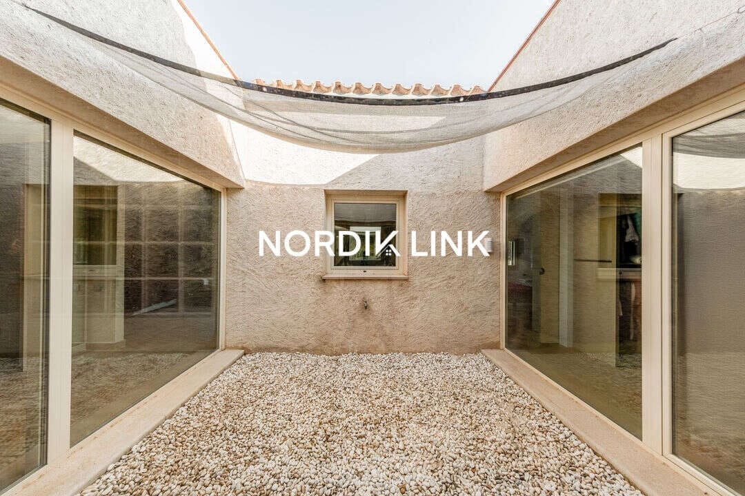 4 bedroom Townhouse for sale in Miravet with pool - € 1,464,000 (Ref: 9914947)