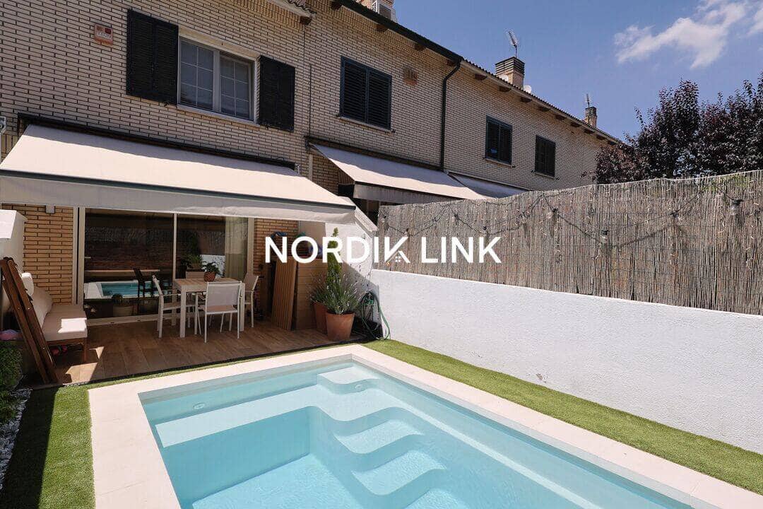 3 bedroom Semi-detached Villa for sale in Sant Cugat del Valles with pool garage - € 1,240,000 (Ref: 9919015)