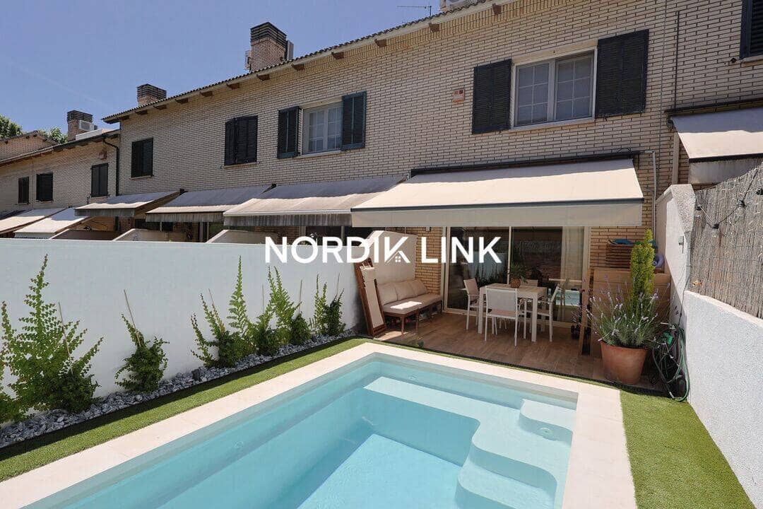 3 bedroom Semi-detached Villa for sale in Sant Cugat del Valles with pool garage - € 1,240,000 (Ref: 9919015)