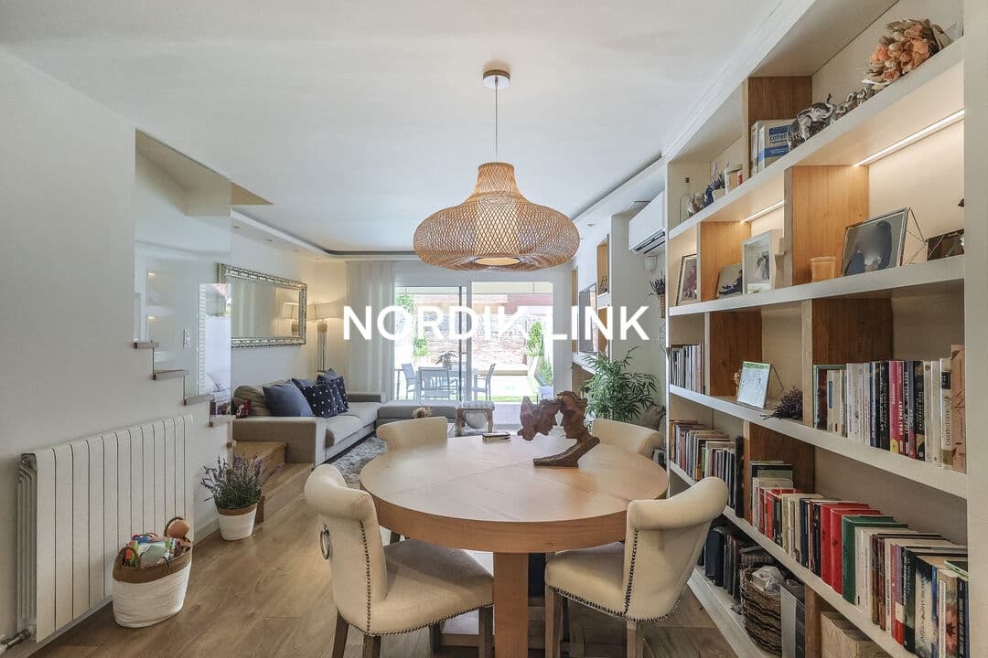 3 bedroom Semi-detached Villa for sale in Sant Cugat del Valles with pool garage - € 1,240,000 (Ref: 9919015)
