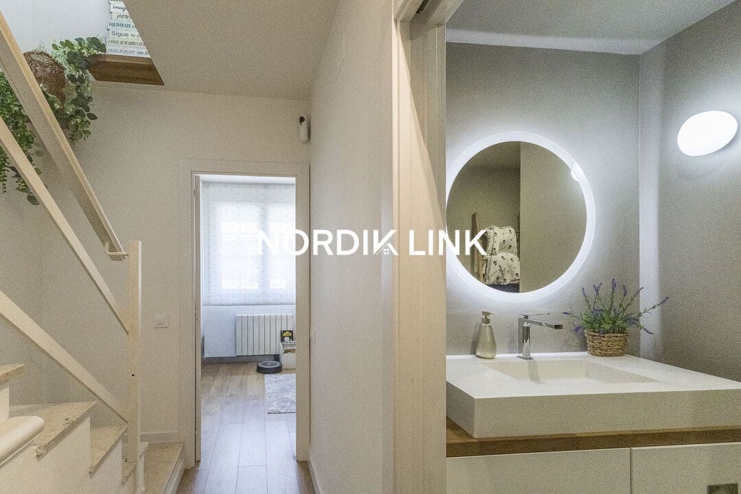 3 bedroom Semi-detached Villa for sale in Sant Cugat del Valles with pool garage - € 1,240,000 (Ref: 9919015)