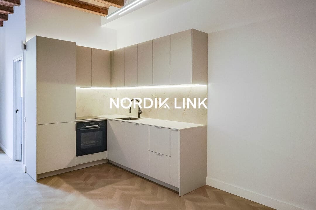 2 makuuhuone Asunto myytävänä paikassa Barcelona kaupunki - 575 000 € (Ref: 9921410)