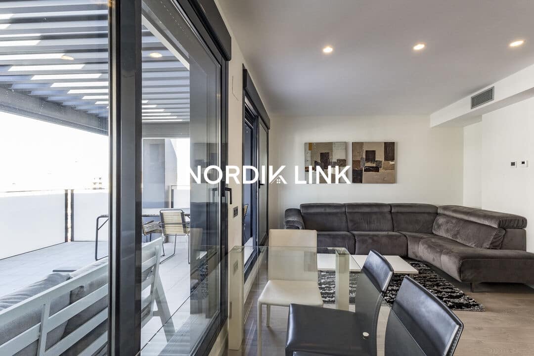 3 soveværelse Penthouse til salg i Barcelona by med garage - € 850.000 (Ref: 9928495)