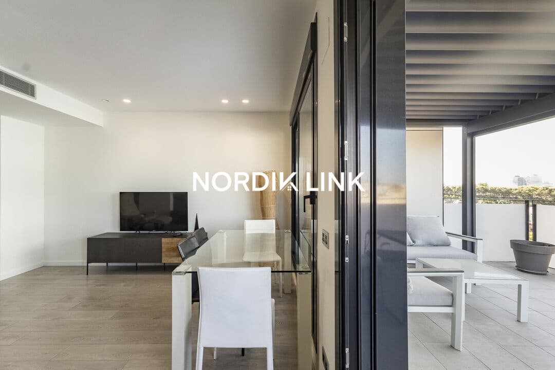 3 soveværelse Penthouse til salg i Barcelona by med garage - € 850.000 (Ref: 9928495)