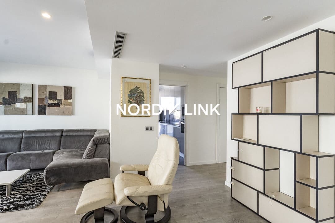 3 soveværelse Penthouse til salg i Barcelona by med garage - € 850.000 (Ref: 9928495)