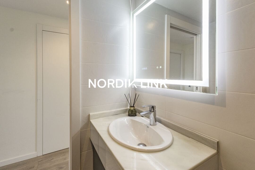 3 soveværelse Penthouse til salg i Barcelona by med garage - € 850.000 (Ref: 9928495)