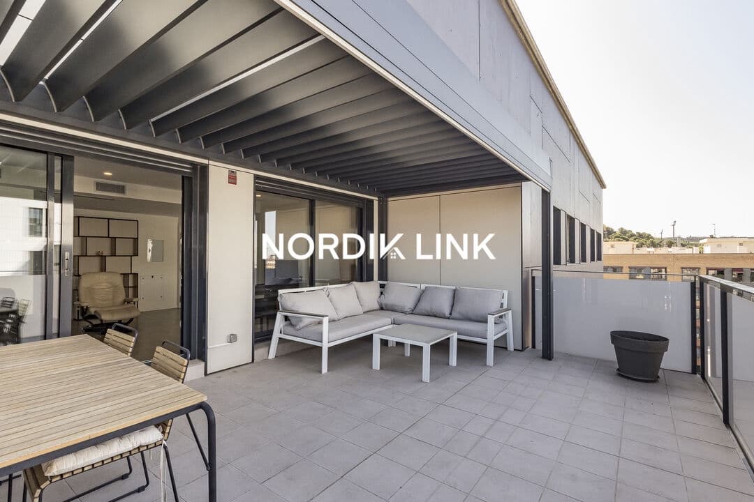 3 soveværelse Penthouse til salg i Barcelona by med garage - € 850.000 (Ref: 9928495)