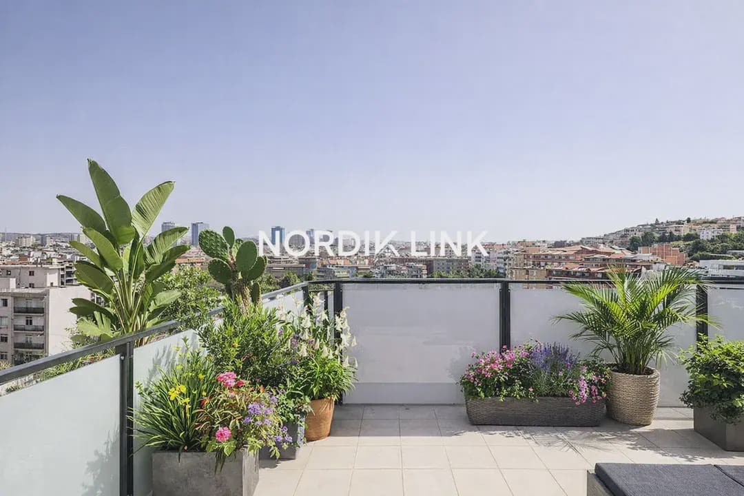 3 soveværelse Penthouse til salg i Barcelona by med garage - € 850.000 (Ref: 9928495)