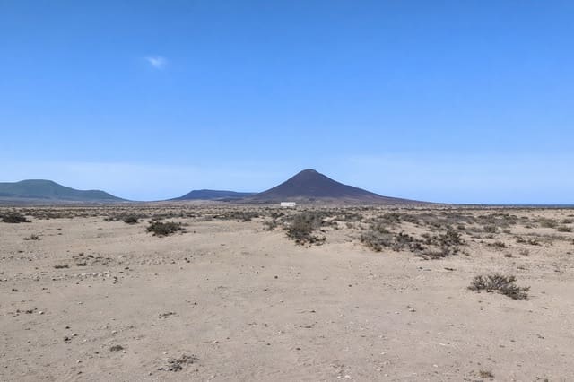 4 slaapkamer Villa te koop in Villaverde, La Oliva met zwembad garage - € 785.000 (Ref: 9626893)