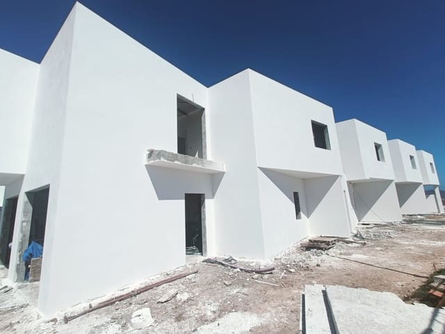 4 bedroom Villa for sale in Villaverde, La Oliva with pool garage - € 753,000 (Ref: 9640621)